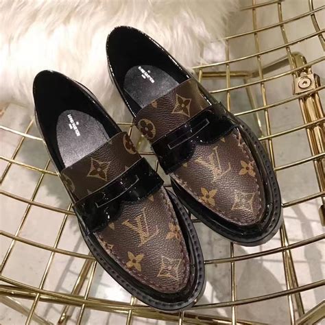 loafer louis vuitton shoes women.